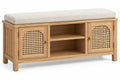 Banco con asiento acolchado con detalles de entramado y estantes, marrón y beige